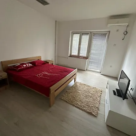 Pakos 2 * Skopje